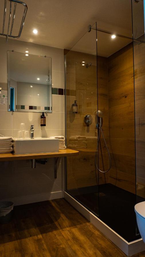 Hotel Vauban เลอปาเลส์ ภายนอก รูปภาพ